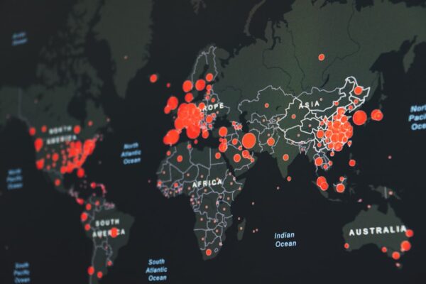 根據世界衛生組織(World Health Organization, 以下簡稱WHO) 指出，有30-50%的癌症是可以預防的。圖／unsplash.com